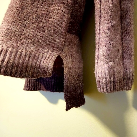 Vera Wang Purple Turtleneck Sweater Size Small - Picture 4 of 7